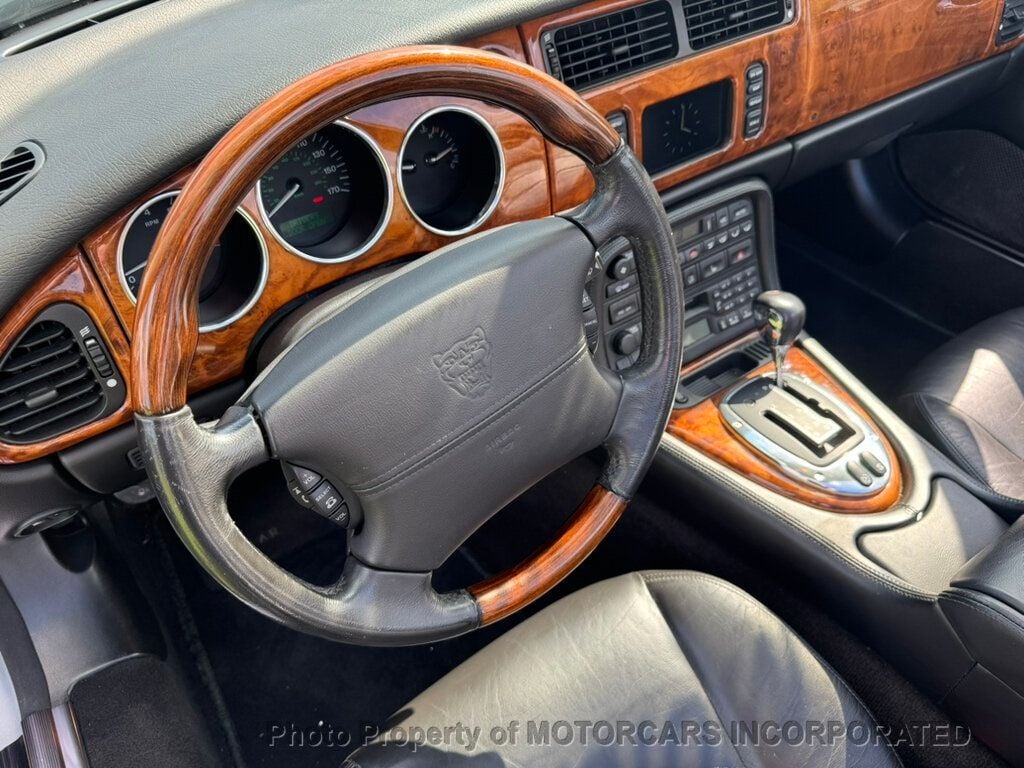 2005 Jaguar XK 8 Convertible XKR photo 15