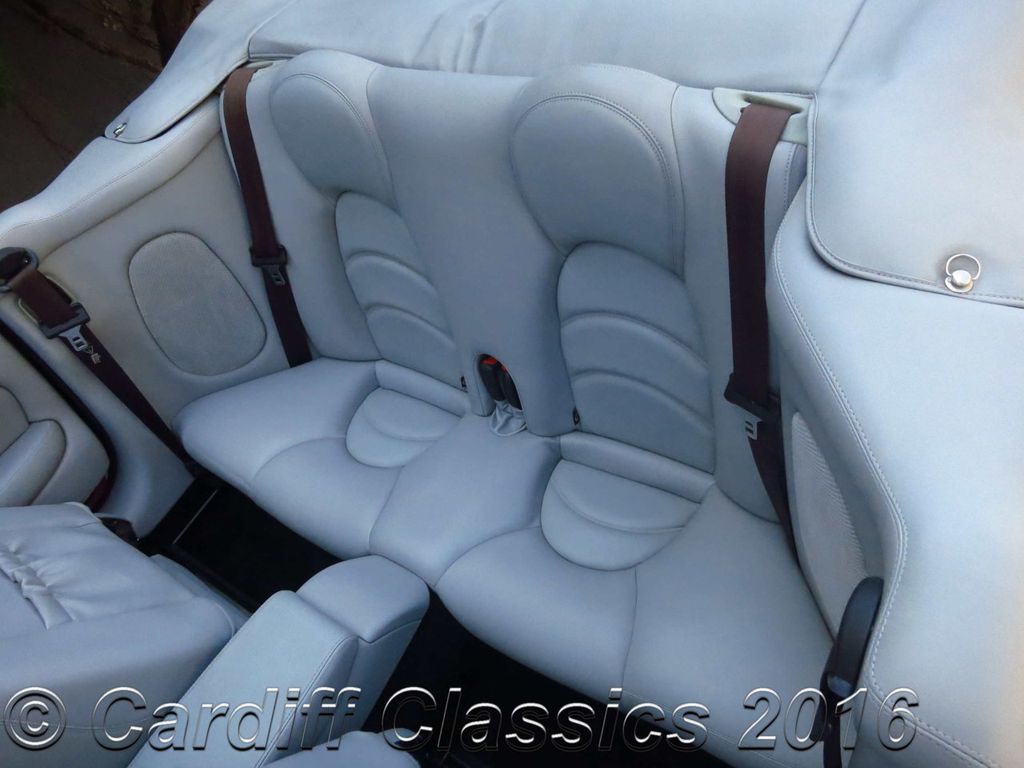 2005 Jaguar XKR Supercharged Convertible - 15365450 - 28