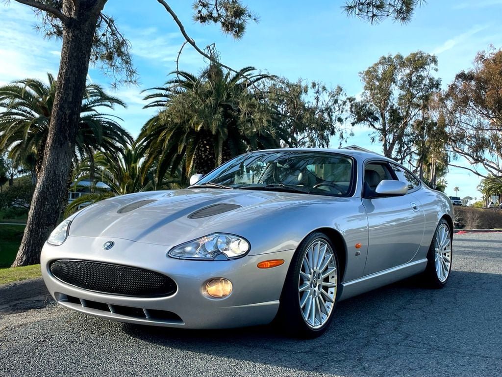 2005 Jaguar XKR Coupe  - 21755859 - 0