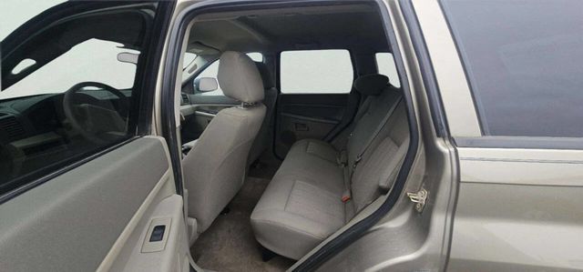 2005 Jeep Grand Cherokee 4dr Laredo 4WD - 22996725 - 6