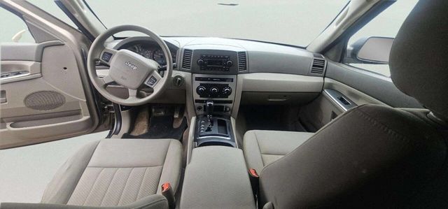 2005 Jeep Grand Cherokee 4dr Laredo 4WD - 22996725 - 7