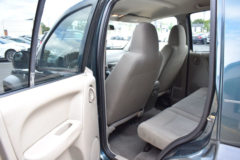 2005 Jeep Liberty 4dr Sport 4WD - 23084833 - 22
