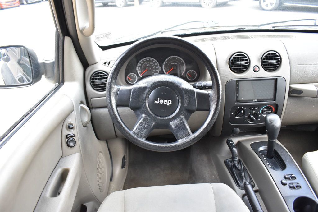 2005 Jeep Liberty 4dr Sport 4WD - 23084833 - 23