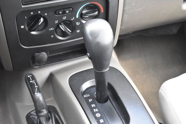 2005 Jeep Liberty 4dr Sport 4WD - 23084833 - 27