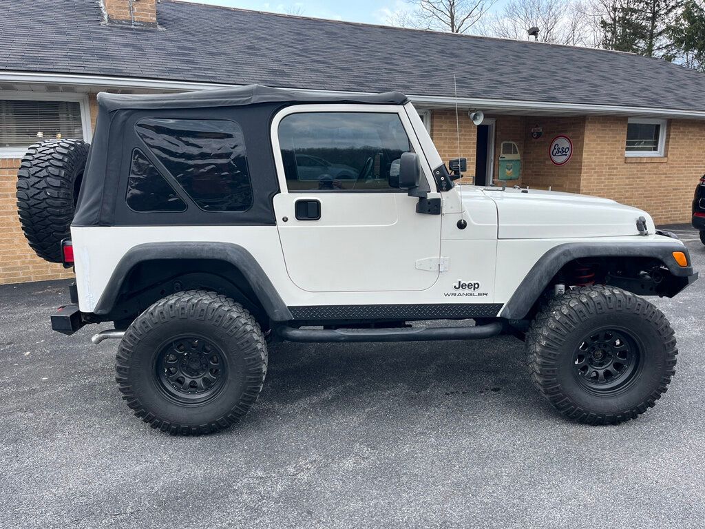 2005 Jeep Wrangler Lifted 2-Door 4x4 Convertible 6-Speed Off-Road Ready - 22994307 - 1
