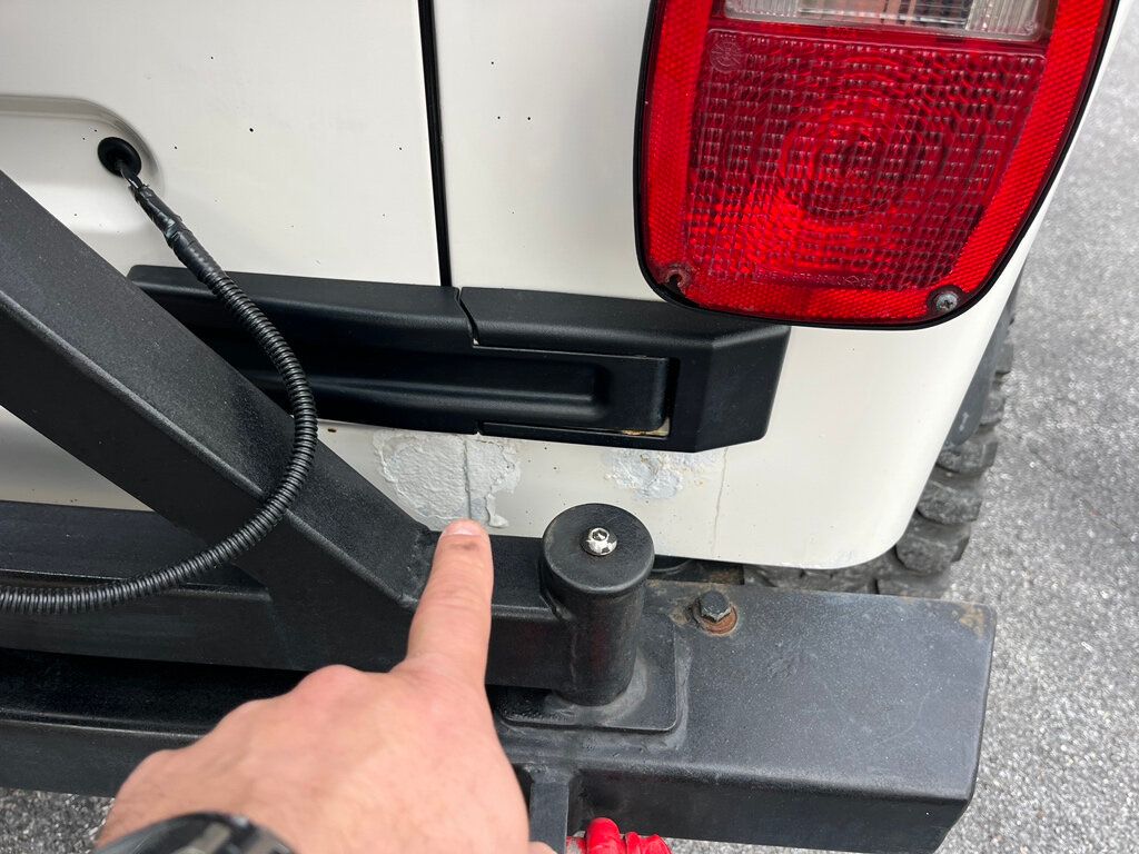 2005 Jeep Wrangler Lifted 2-Door 4x4 Convertible 6-Speed Off-Road Ready - 22994307 - 26