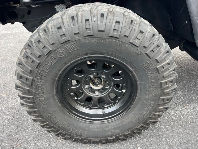 2005 Jeep Wrangler Lifted 2-Door 4x4 Convertible 6-Speed Off-Road Ready - 22994307 - 29