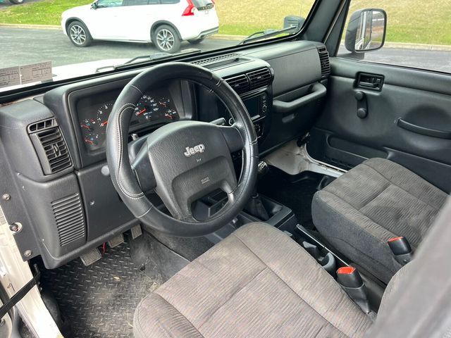 2005 Jeep Wrangler Lifted 2-Door 4x4 Convertible 6-Speed Off-Road Ready - 22994307 - 34