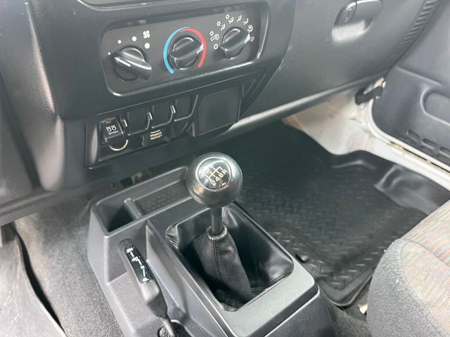 2005 Jeep Wrangler Lifted 2-Door 4x4 Convertible 6-Speed Off-Road Ready - 22994307 - 35