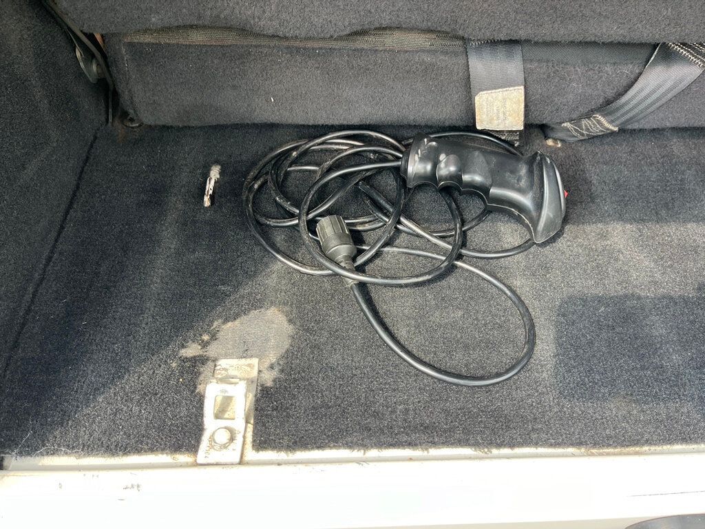 2005 Jeep Wrangler Lifted 2-Door 4x4 Convertible 6-Speed Off-Road Ready - 22994307 - 39