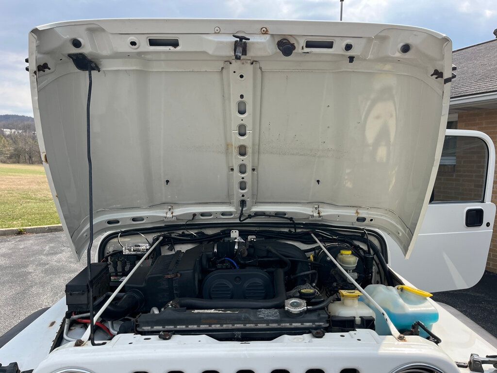 2005 Jeep Wrangler Lifted 2-Door 4x4 Convertible 6-Speed Off-Road Ready - 22994307 - 47