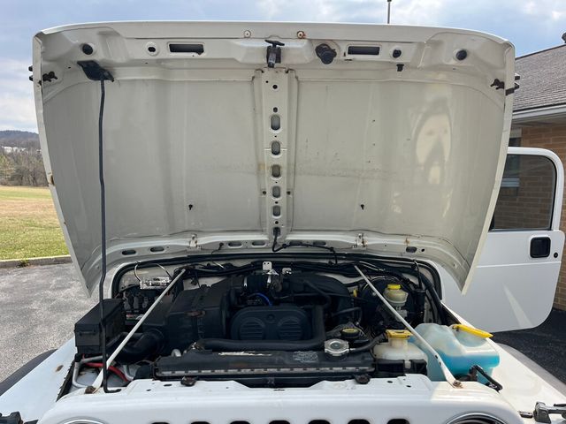 2005 Jeep Wrangler Lifted 2-Door 4x4 Convertible 6-Speed Off-Road Ready - 22994307 - 47