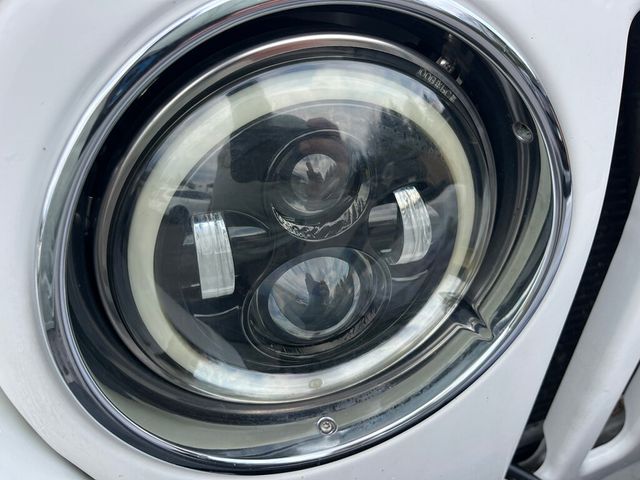 2005 Jeep Wrangler Lifted 2-Door 4x4 Convertible 6-Speed Off-Road Ready - 22994307 - 8