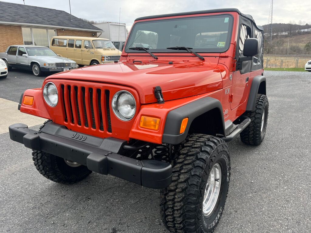 2005 Jeep Wrangler Lifted 6-speed Convertible Off-Road 4x4 - 22377328 - 4