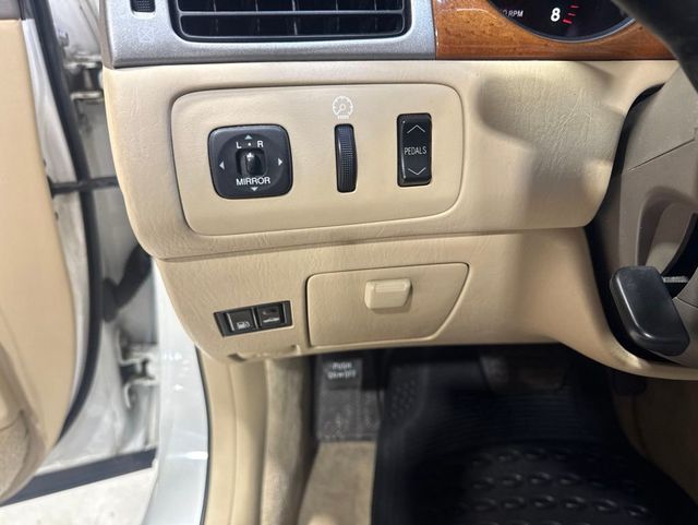 2005 Lexus ES 330 4dr Sedan - 23024578 - 12