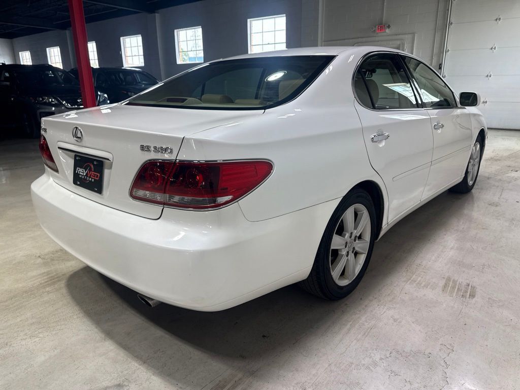 2005 Lexus ES 330 4dr Sedan - 23024578 - 5