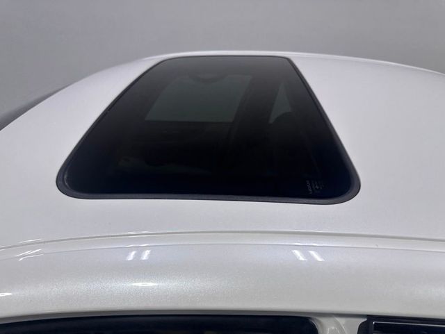 2005 Lexus ES 330 4dr Sedan - 23024578 - 8