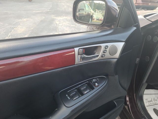 2005 Lexus ES 330 4dr Sedan - 21480473 - 10