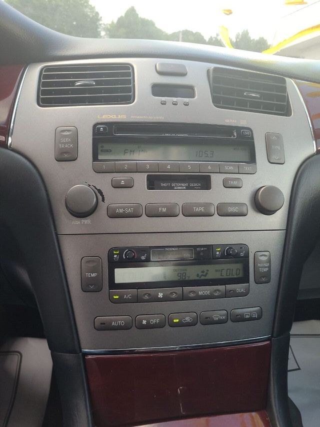 2005 Lexus ES 330 4dr Sedan - 21480473 - 14