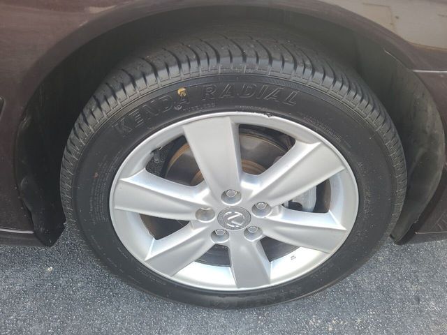 2005 Lexus ES 330 4dr Sedan - 21480473 - 17