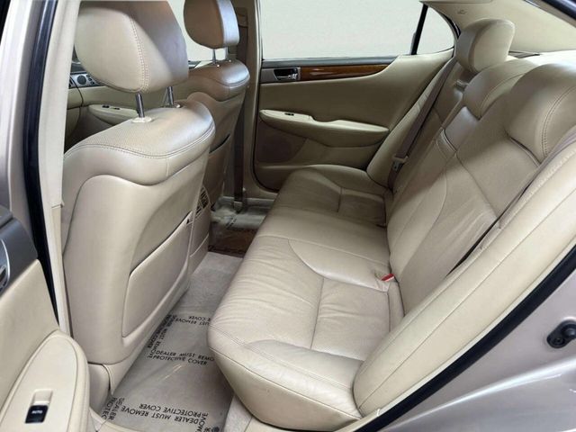 2005 Lexus ES 330 4dr Sedan - 23018675 - 16