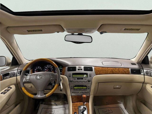 2005 Lexus ES 330 4dr Sedan - 23018675 - 21