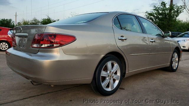 2005 Lexus ES 330 4dr Sedan - 22810767 - 10