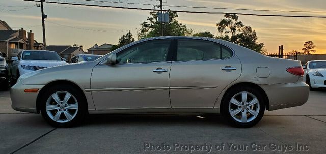 2005 Lexus ES 330 4dr Sedan - 22810767 - 17