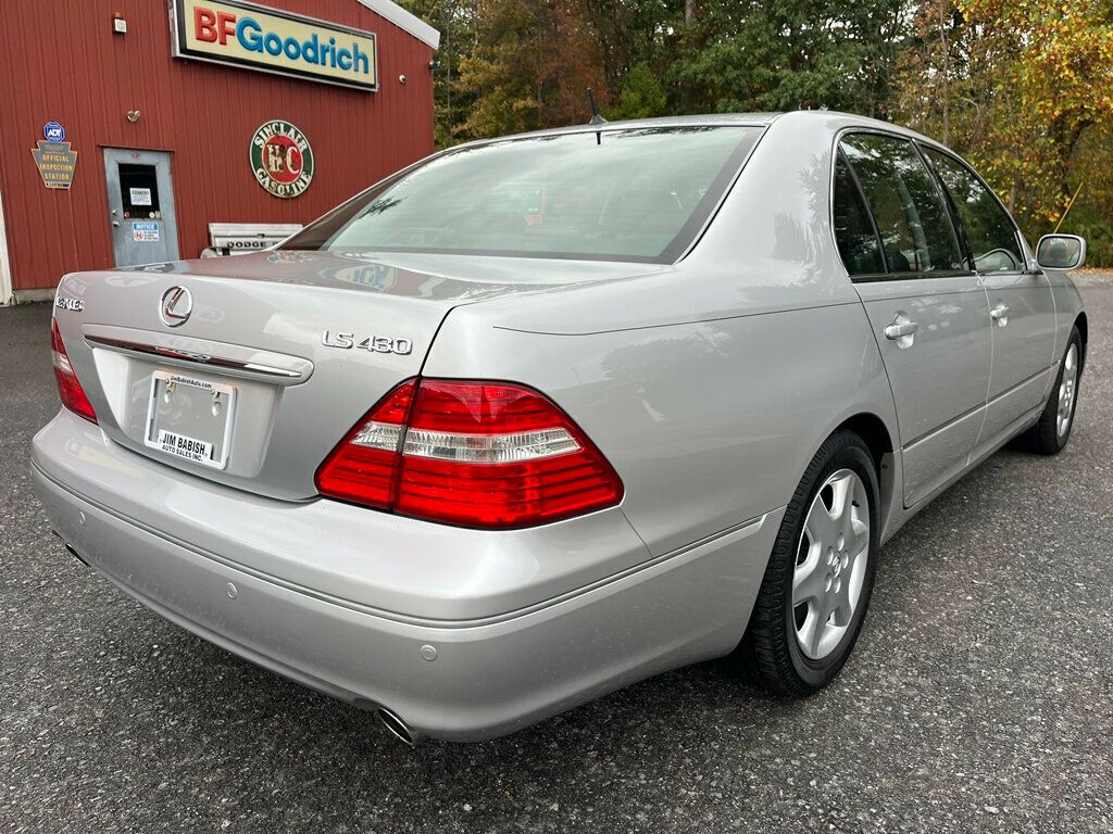 2005 Lexus LS 430 photo 4