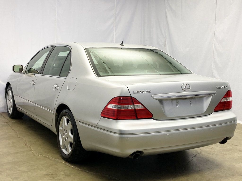 2005 Lexus LS 430 photo 3
