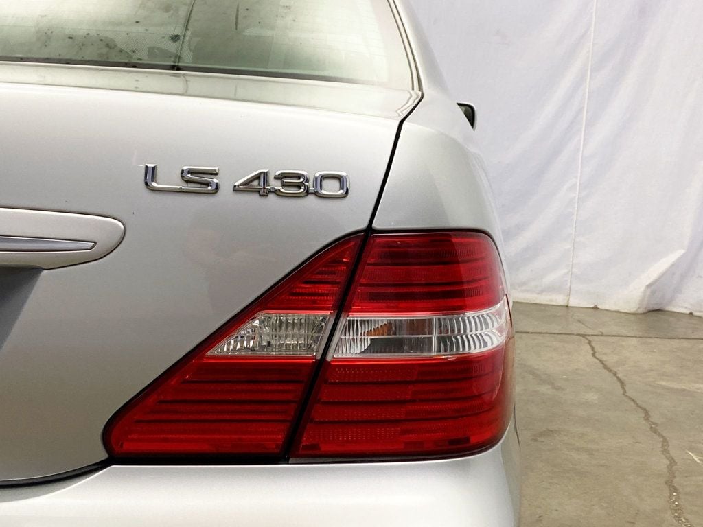 2005 Lexus LS 430 photo 5