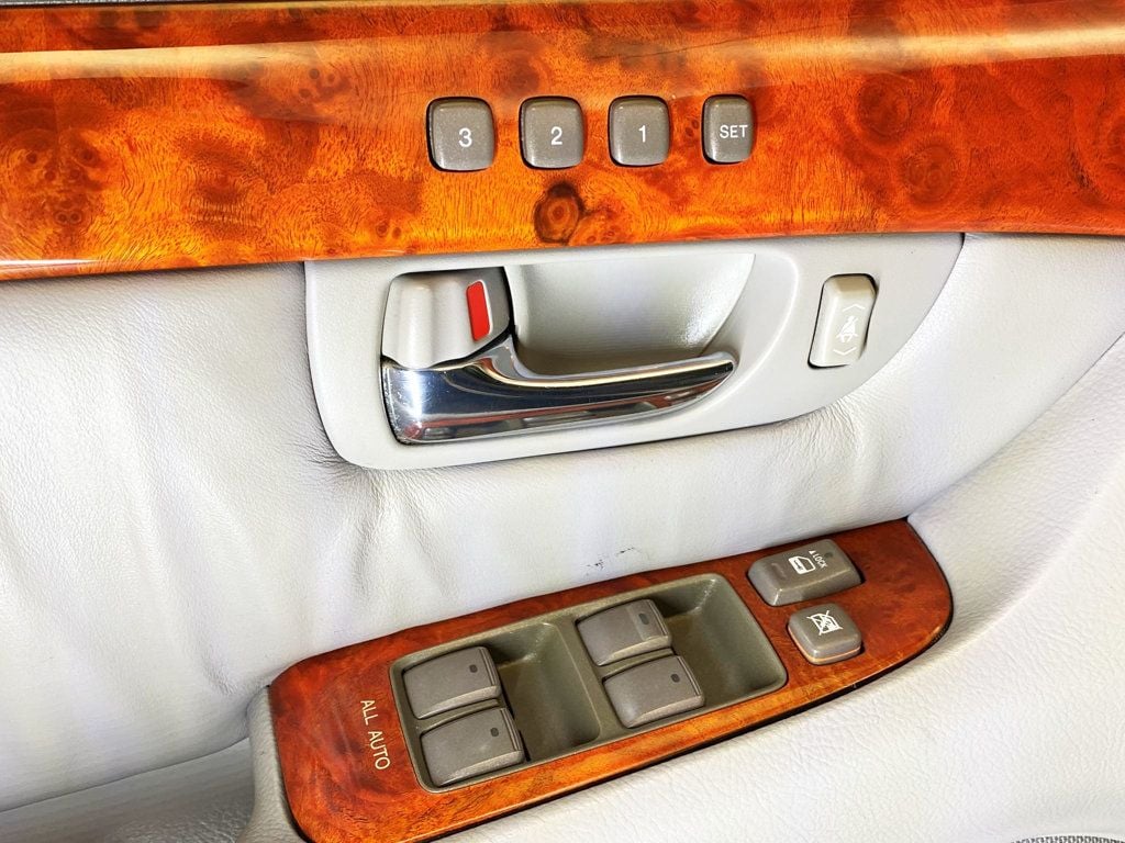 2005 Lexus LS 430 4dr Sedan - 22932278 - 15