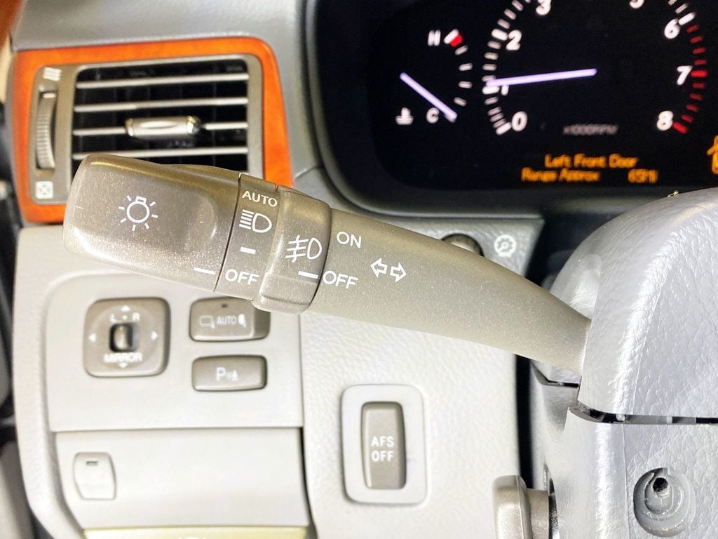 2005 Lexus LS 430 4dr Sedan - 22932278 - 24