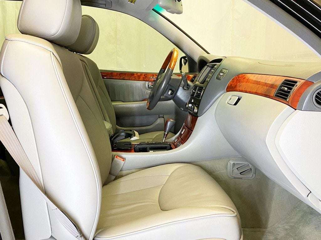 2005 Lexus LS 430 4dr Sedan - 22932278 - 45