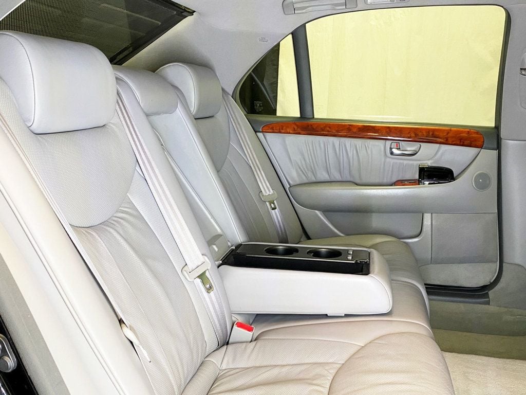 2005 Lexus LS 430 4dr Sedan - 22932278 - 52