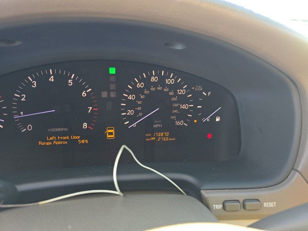 2005 Lexus LS 430 4dr Sedan - 22963840 - 10