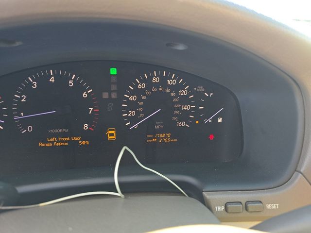 2005 Lexus LS 430 4dr Sedan - 22963840 - 10