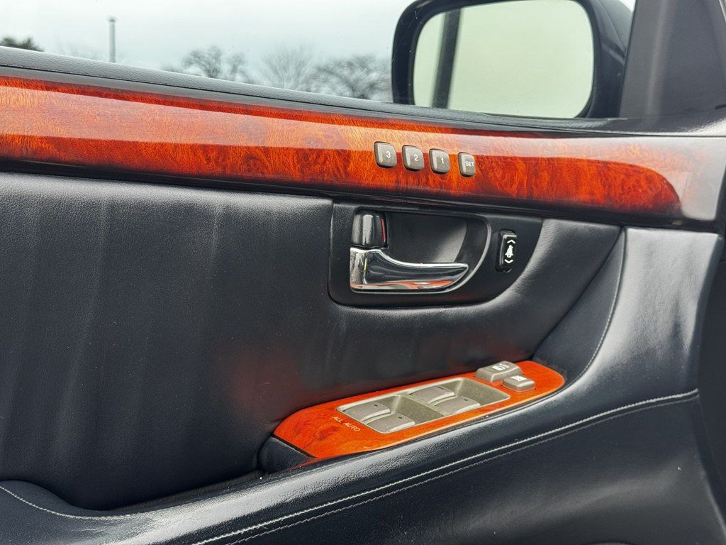 2005 Lexus LS 430 4dr Sedan - 22979946 - 10