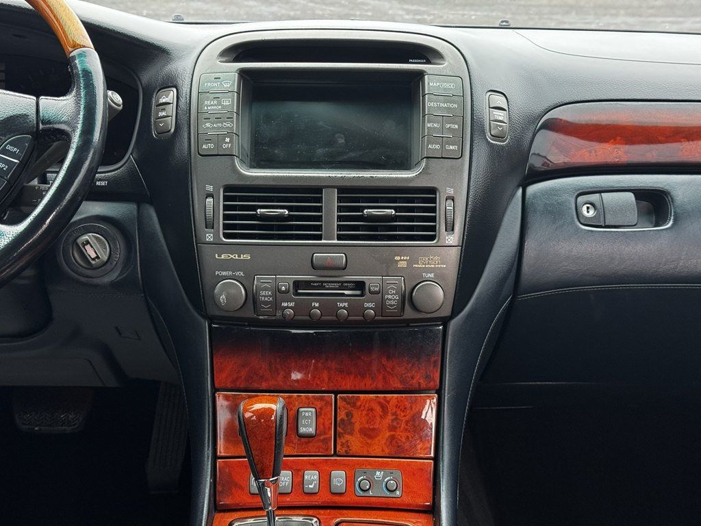 2005 Lexus LS 430 4dr Sedan - 22979946 - 21