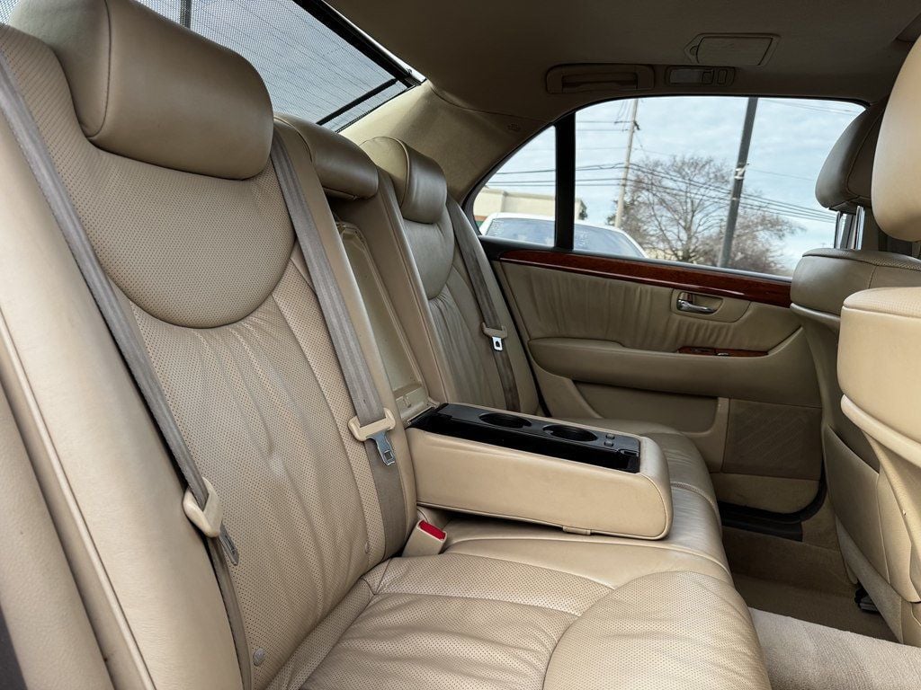 2005 Lexus LS 430 4dr Sedan - 22982550 - 16