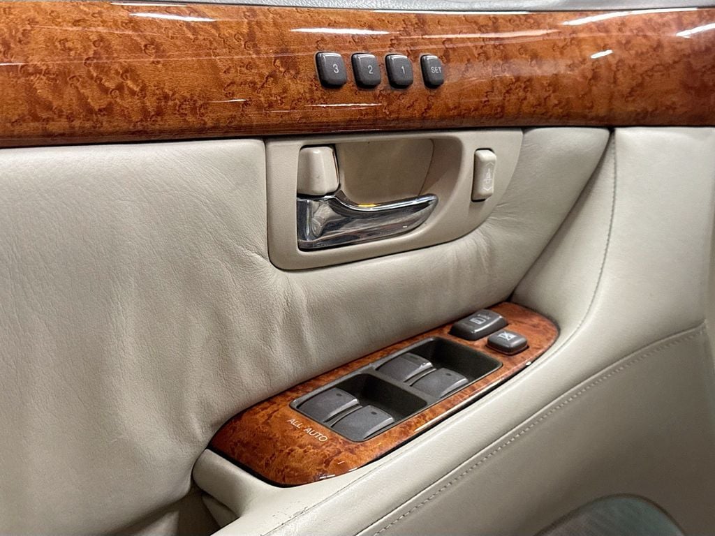 2005 Lexus LS 430 4dr Sedan - 22978649 - 10