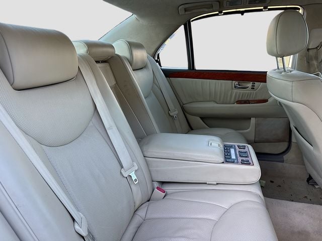 2005 Lexus LS 430 4dr Sedan - 22978649 - 17