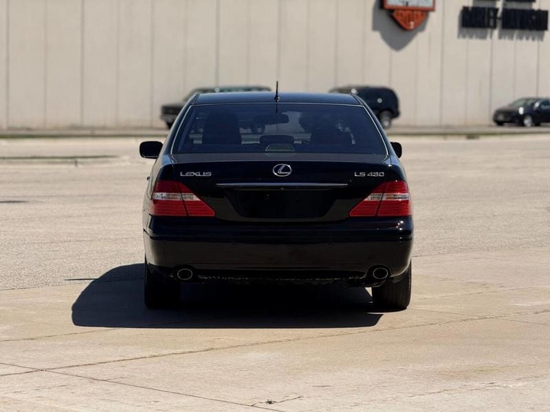 2005 Lexus LS 430 Base 4dr Sedan - 22847653 - 5