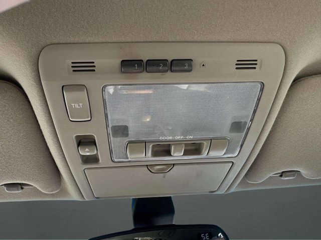 2005 Lexus RX 330 4dr SUV AWD - 22938447 - 33