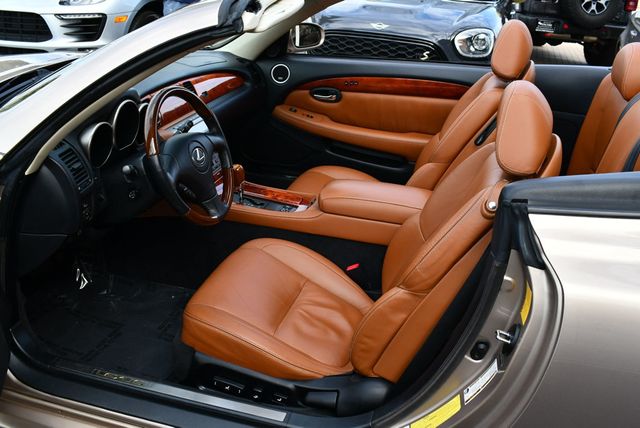 2005 Lexus SC 430 2 Door Convertible W/Navigation - 22951886 - 52