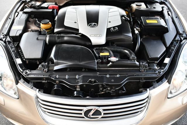 2005 Lexus SC 430 2 Door Convertible W/Navigation - 22951886 - 65