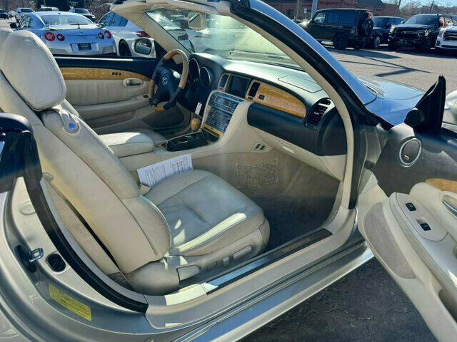 2005 Lexus SC 430 LocalTrade/SC-430/HeatedLeatherSeats/MarkLevinsonPremiumAudio - 22750702 - 12