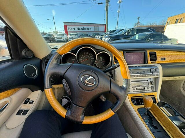 2005 Lexus SC 430 LocalTrade/SC-430/HeatedLeatherSeats/MarkLevinsonPremiumAudio - 22750702 - 16