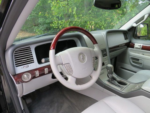 2005 Lincoln Aviator 4dr AWD - 23088017 - 7