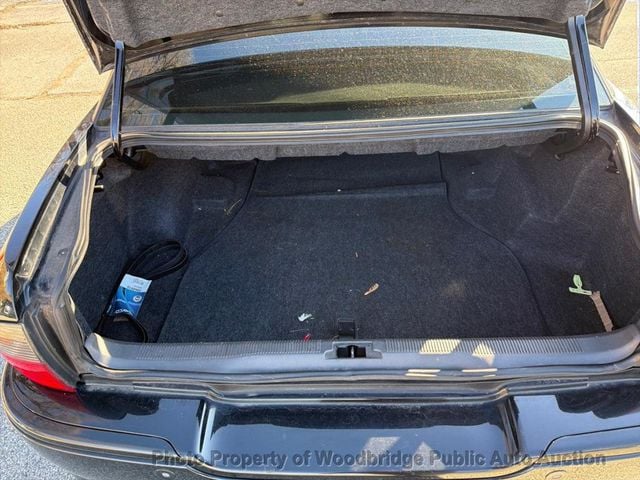 2005 Lincoln LS 4dr Sedan V8 Automatic w/Ultimate Pkg - 22964823 - 9